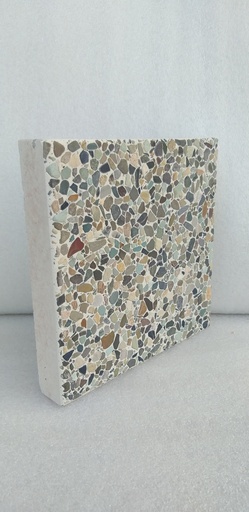 واش بتن آنتیک، سنگدانه رودخانه ای با زمینه طوسی